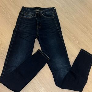 FLYING MONKEY HIGH RISE SKINNY JEAN SIZE 27